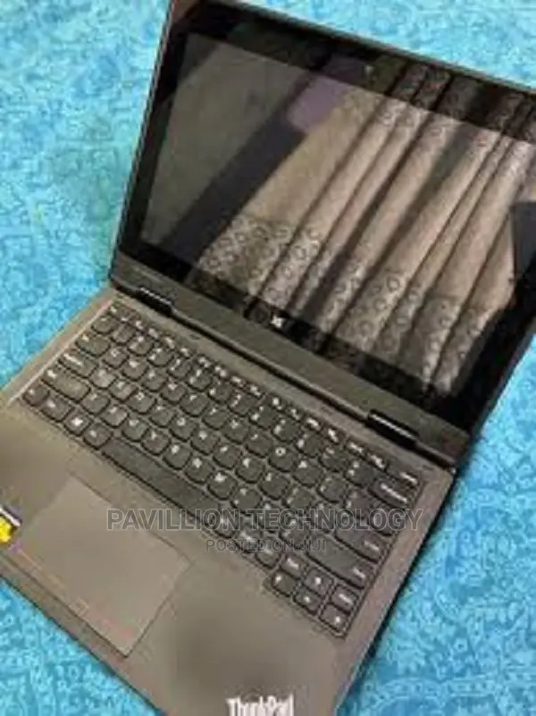 Laptop Lenovo Yoga 11e 4GB Intel Celeron SSD 256GB