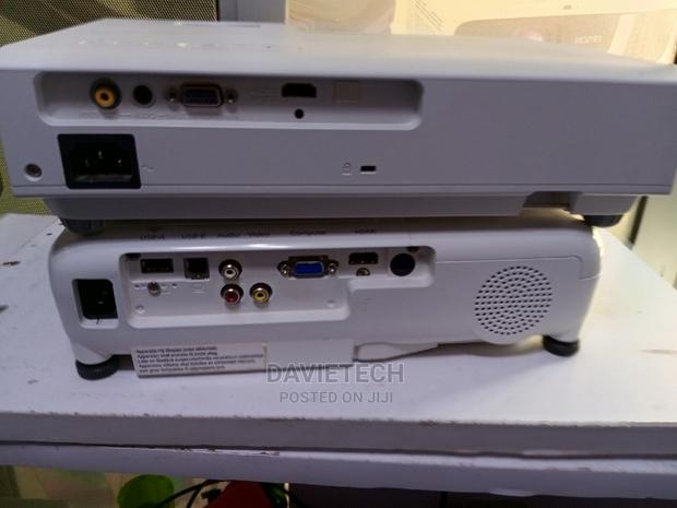 Refurbished EPSON Eb S41- Projector - thumbnail 3