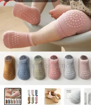 Anti Slip Kids Knee Pad With Matching Socks