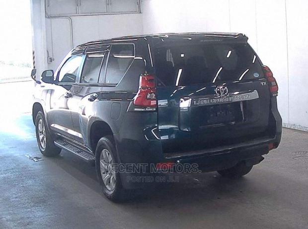 Toyota Land Cruiser Prado 2.8 2017 Blue - thumbnail 6