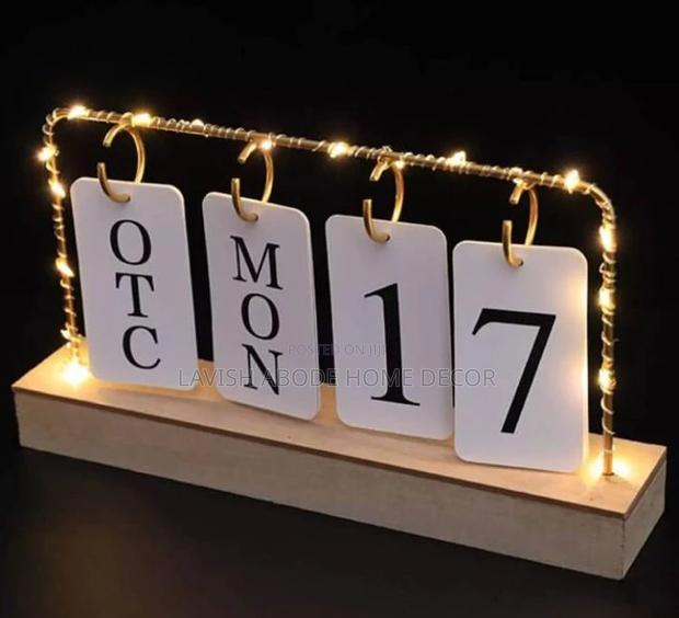 Led Light Daily Calender Office Decor
