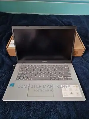New Laptop Asus 8GB Intel SSD 256GB