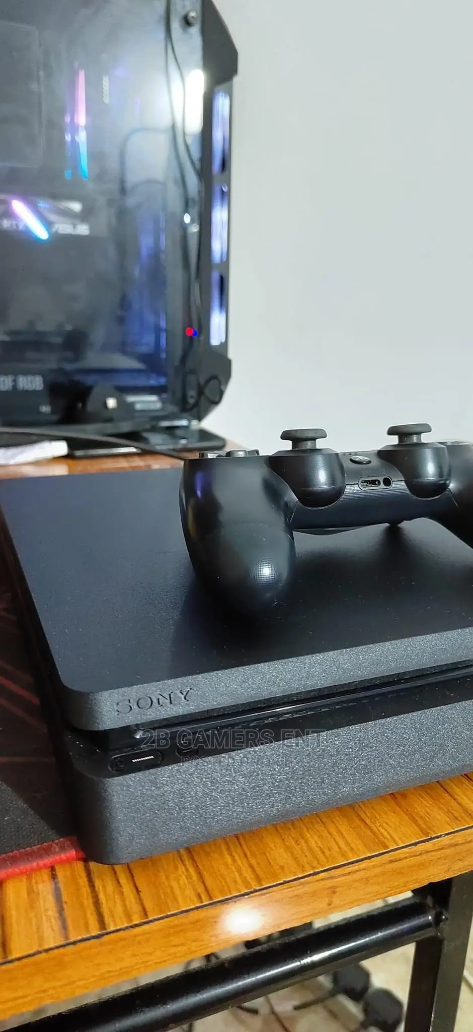 1 TB Slim, PS4