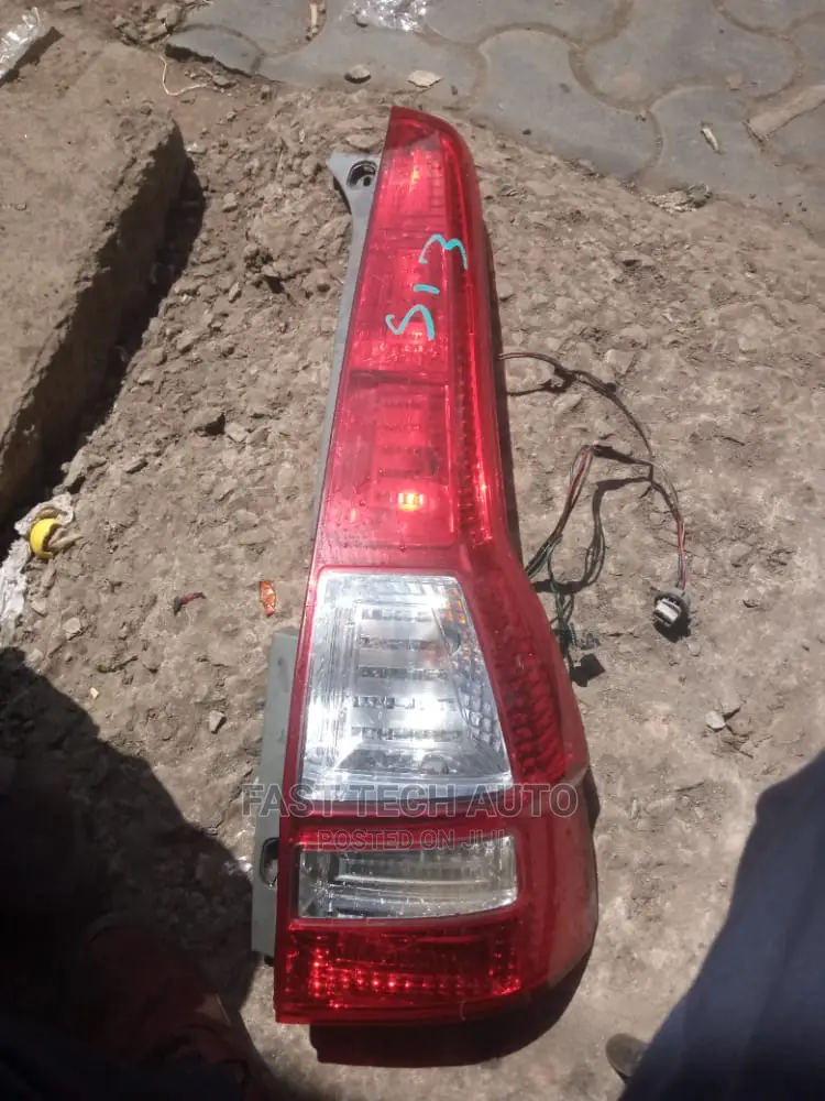 Honda CRV Re4 Tail Lights