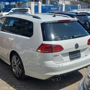 Volkswagen Golf Variant 2016 White
