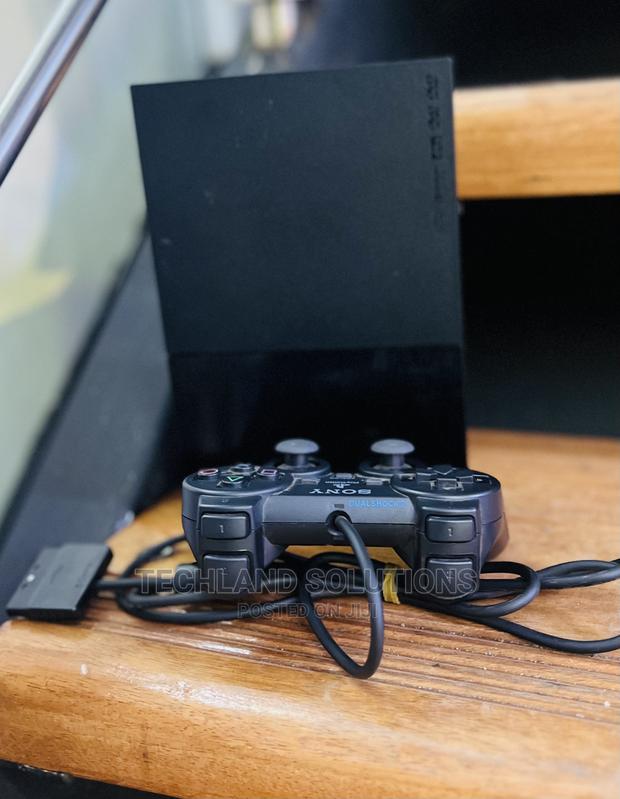 CHIPPED PLAYSTATION 2 (10games) - thumbnail 2
