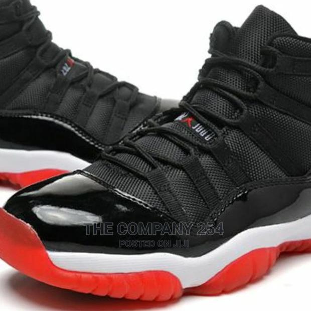 Jordan 11 Red Sneakersize 40 to 45 - thumbnail 2