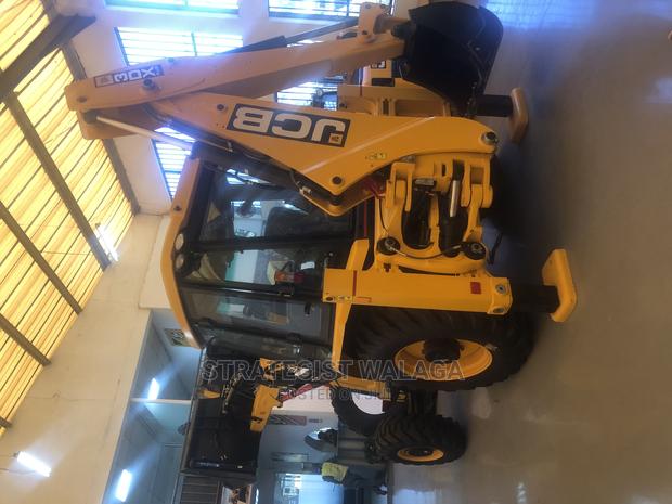 Brand New JCB 3dx PLUS Backhoe Loader - thumbnail 4