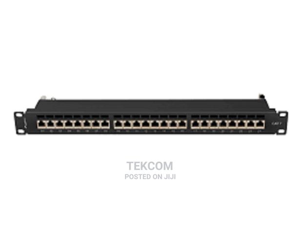 Patch Panel 24 Port APKR