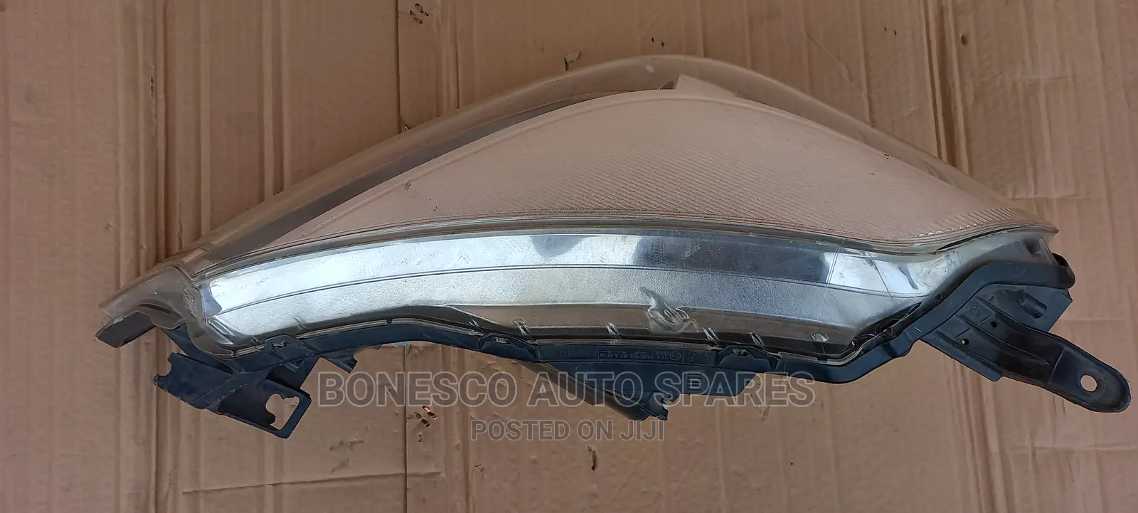 Toyota Vitz 2010-2013 Nonxenon Headlight