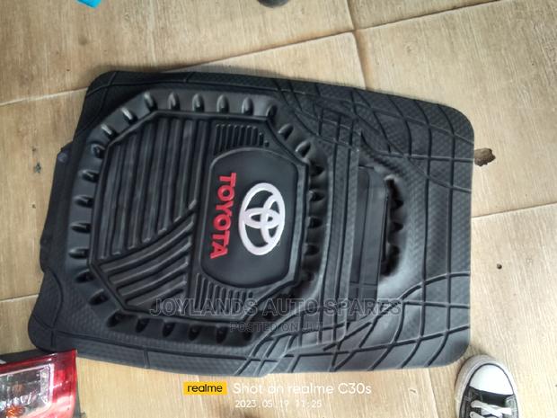 High Quality Floor Mats - main view