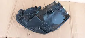 VW UP! Nonxenon Headlight Assembly