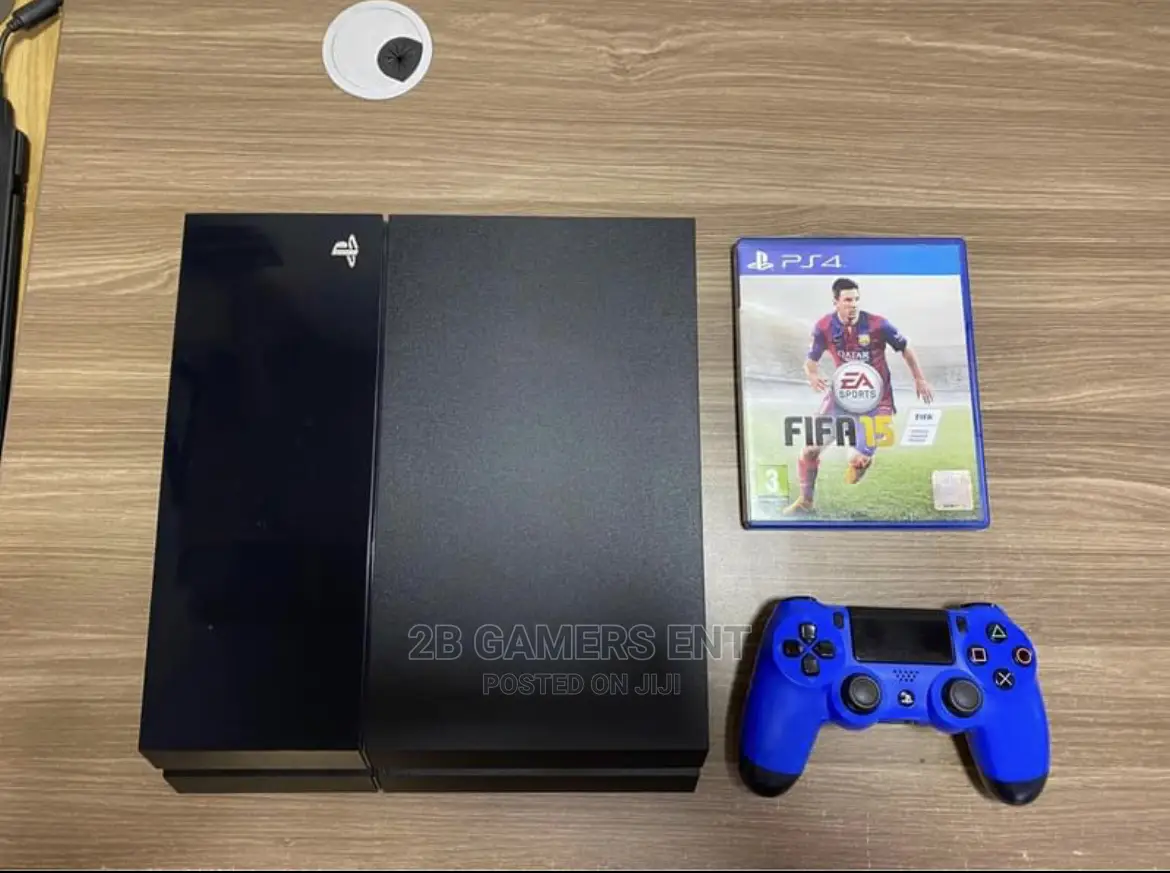 Standard Version Play Station 4 Fifa15, 20