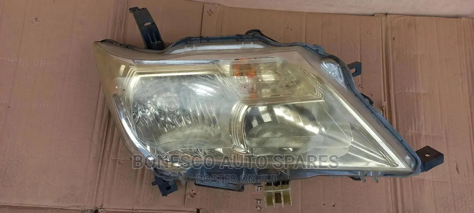 Nissan Serena 2013 Nonxenon Headlight