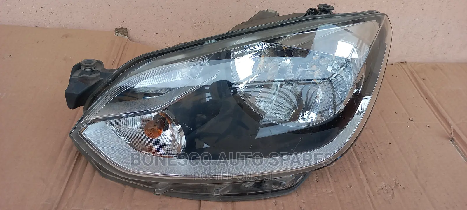 VW Up! Left Headlight