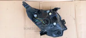 Suzuki Wagon R 2014 Nonxenon Headlight