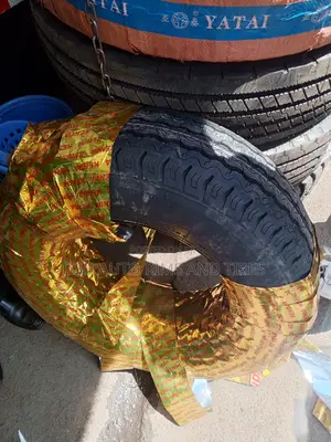 Kenda 225/70r15c