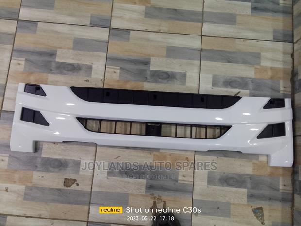 Front Grille NP 700/Isuzu Elf