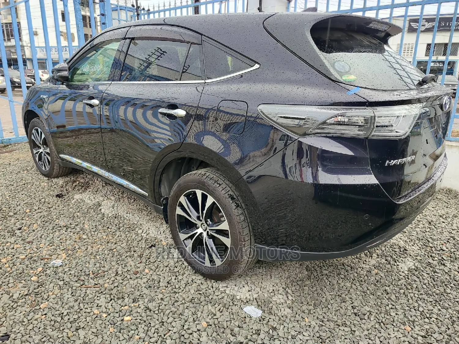 Toyota Harrier 2.5 Hybrid 4WD 2016 Black