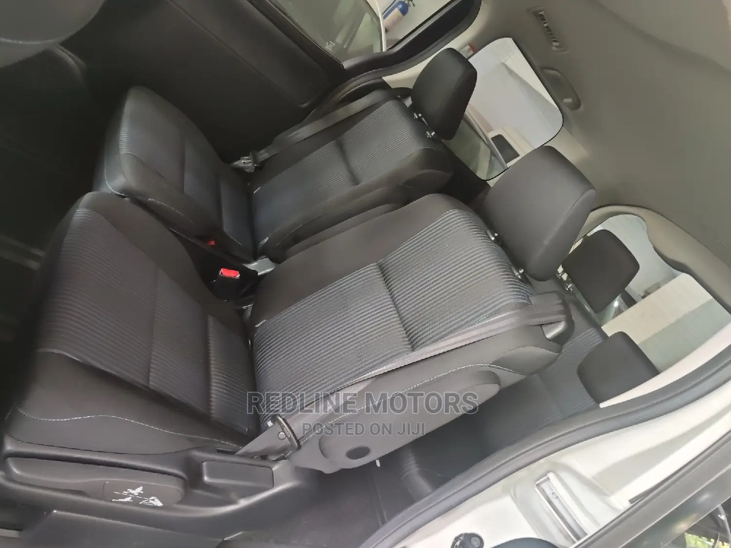 Toyota Noah 2016 Pearl