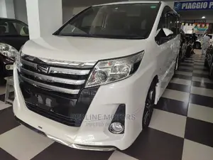 Toyota Noah 2016 Pearl