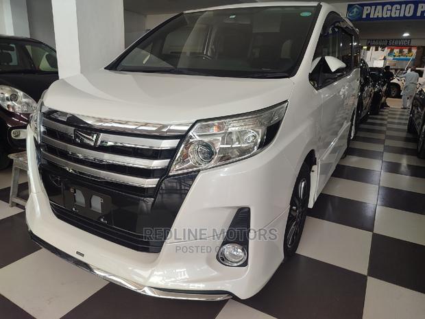 Toyota Noah 2016 Pearl