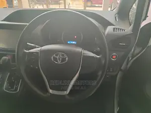 Toyota Noah 2016 Pearl