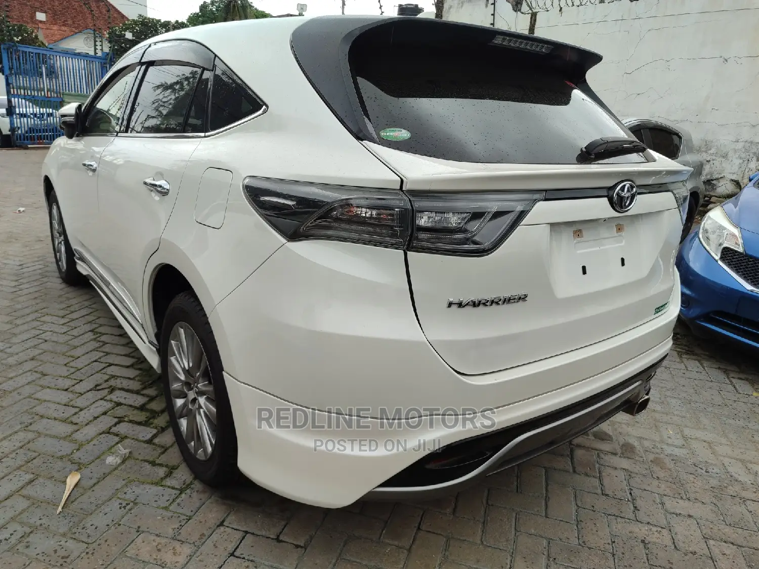 Toyota Harrier 2.0 2016 Pearl