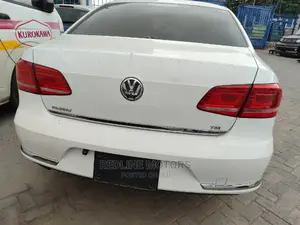 Volkswagen Passat 2016 White