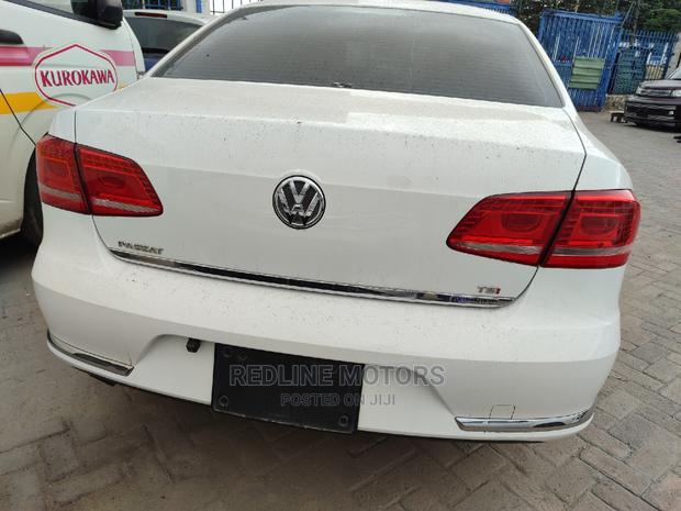 Volkswagen Passat 2016 White - thumbnail 5