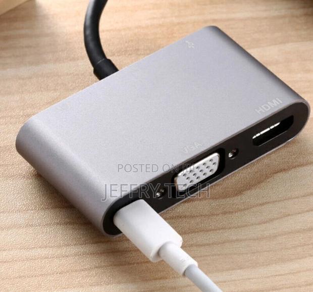 5 in 1 Type-C Docking Station USB-C Hub to HDMI VGA 4kx2k Fo