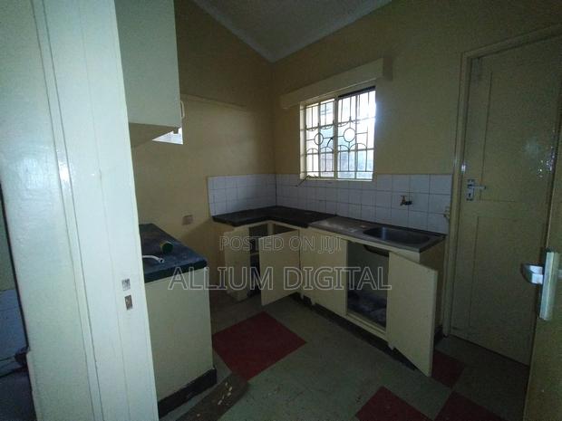 4bdrm Bungalow in Komarock for Sale - thumbnail 10