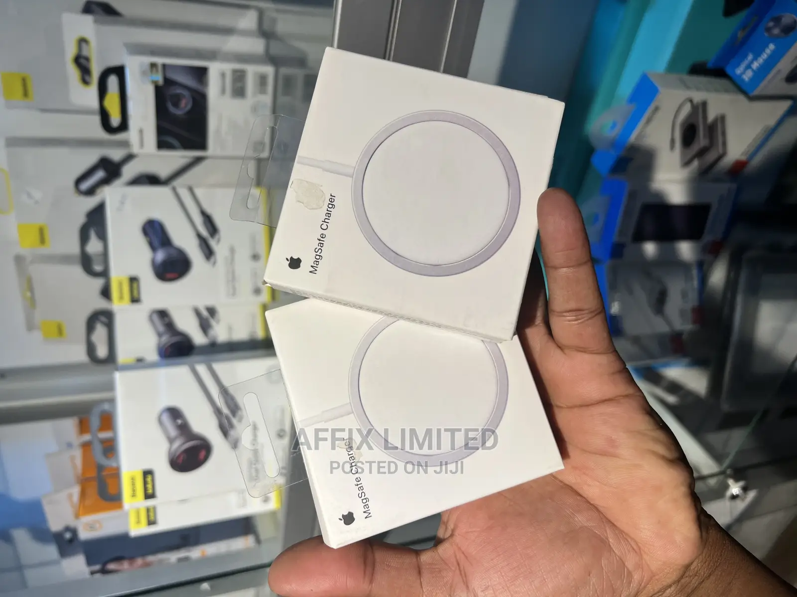 Apple Magsafe Charger With Wireless Fast Charging Capability in Nairobi