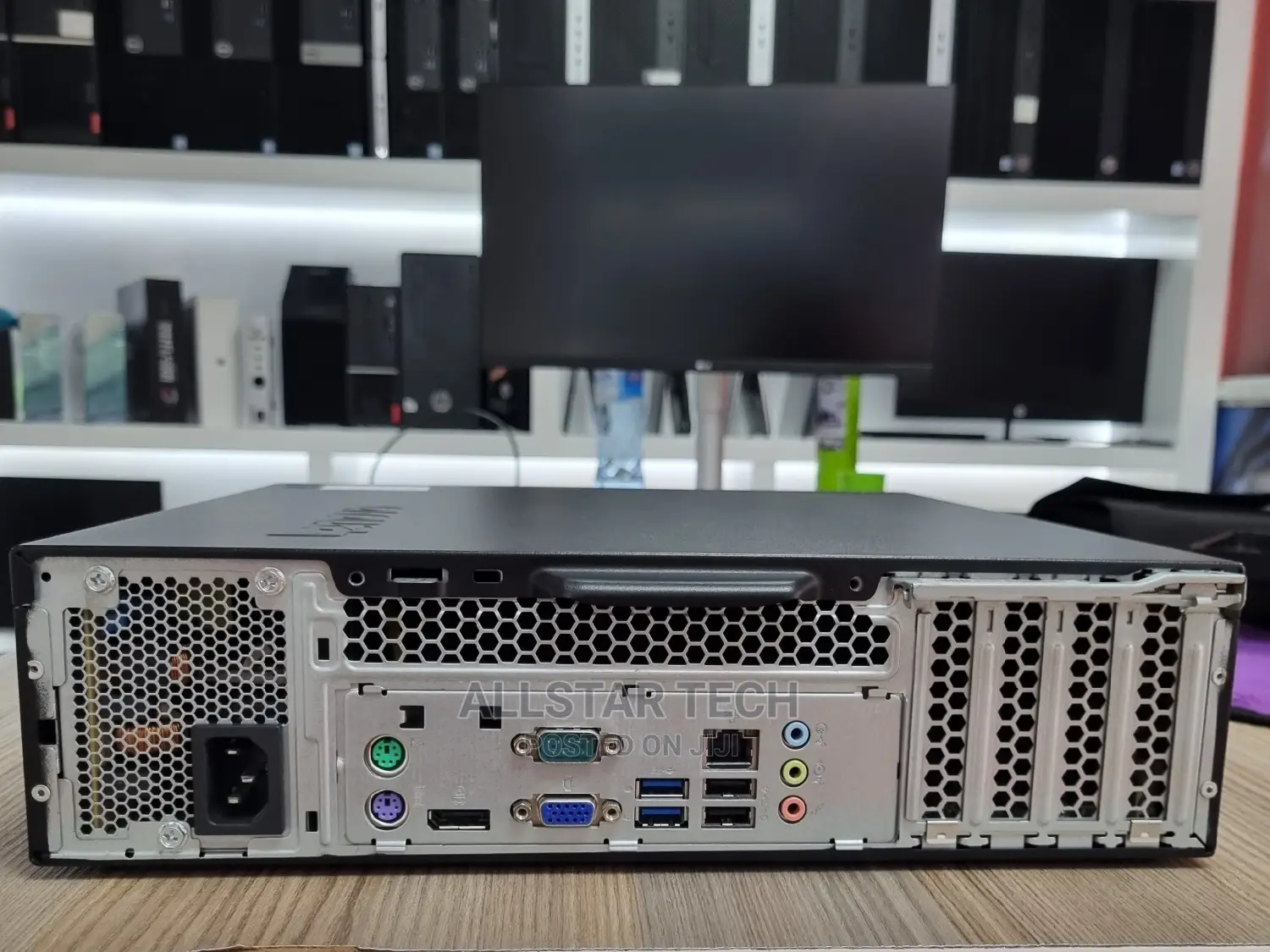 Desktop Computer Lenovo 4GB Intel Core I5 HDD 500GB