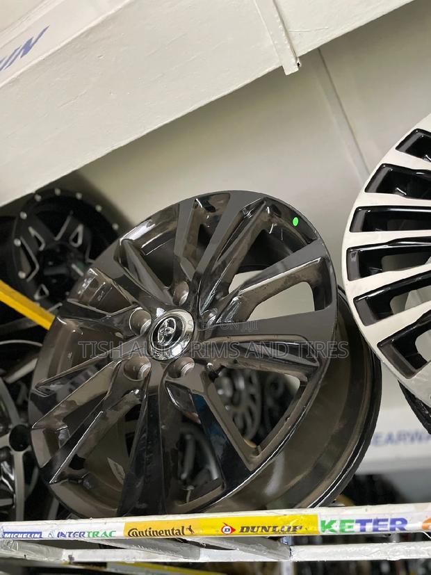 Landcruser V8, Lexus LX 570 Size 21 Rims Set