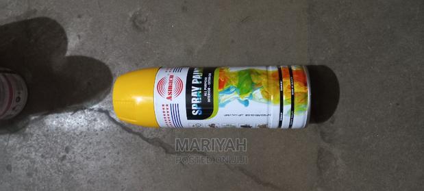 Spray Paint Can Yellow - main view