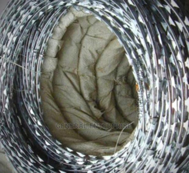 Brand New Razor Wire Galvanized 10 Mm Razor Wire