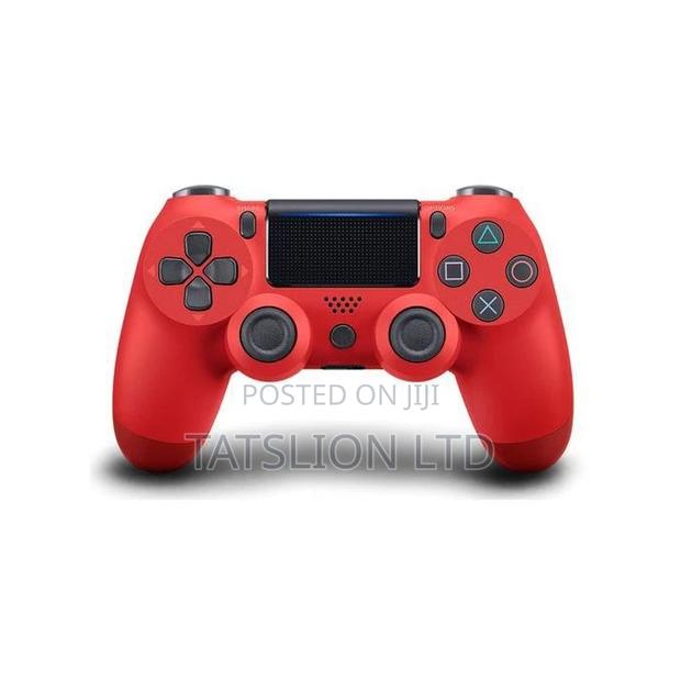 Playstation 4 Controllers - main view