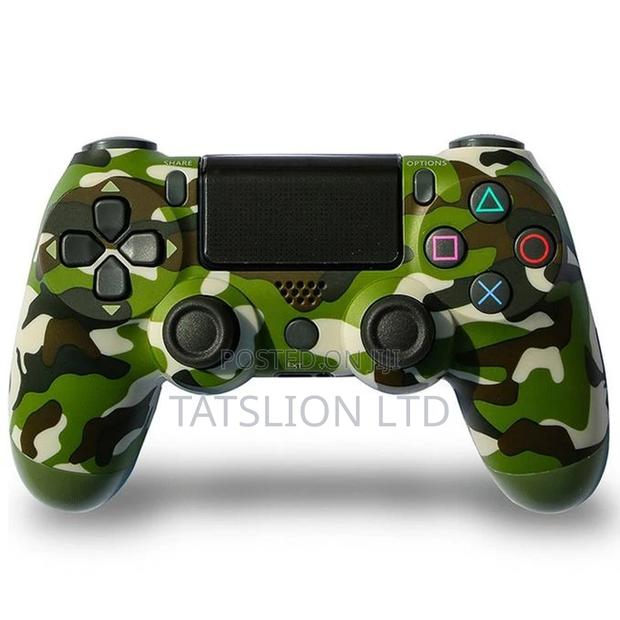 Playstation 4 Pad Green Camo - main view