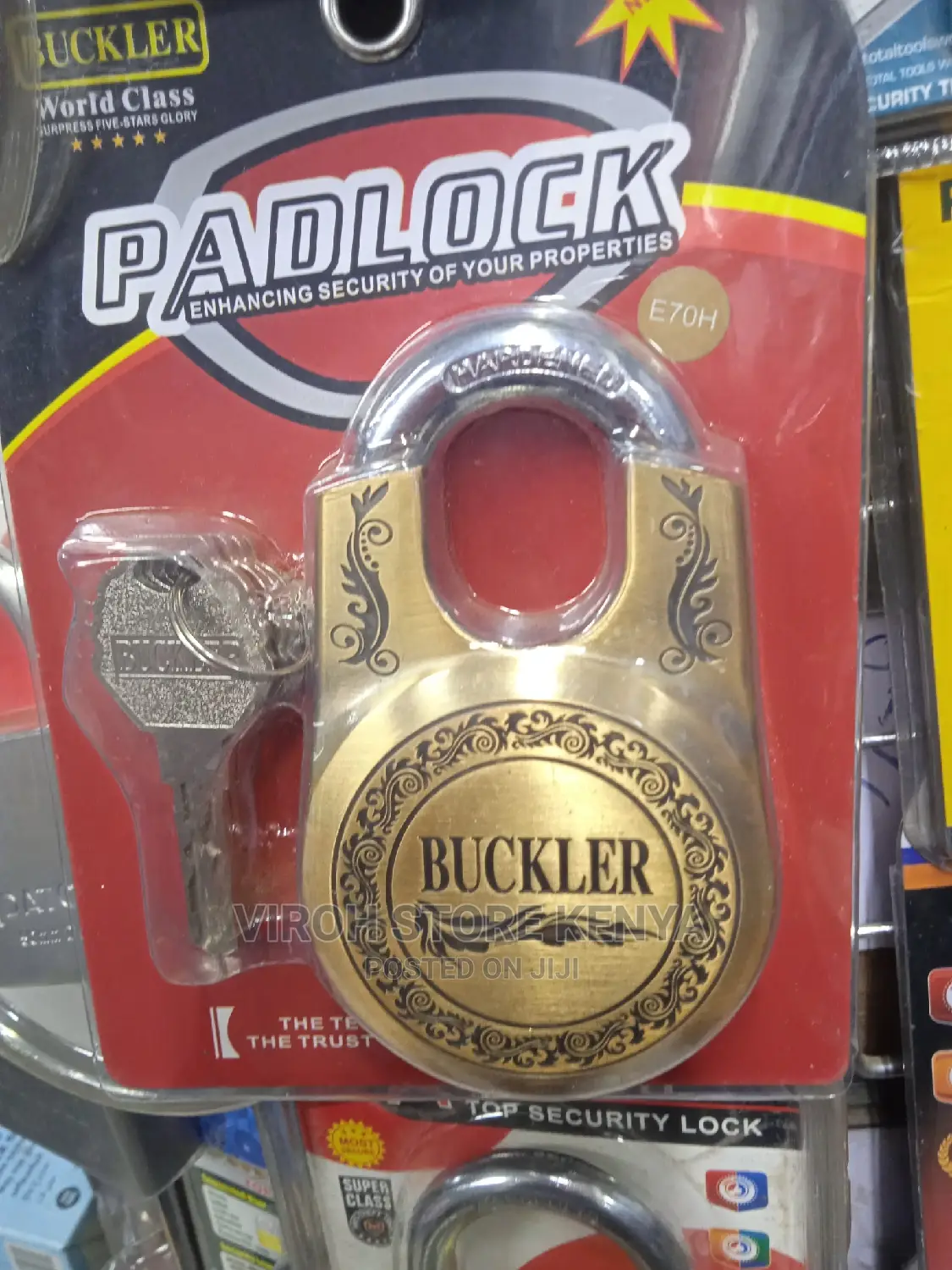 Buckler Anti-theft Padlock With Shackle Barriers 3 Keys Lock