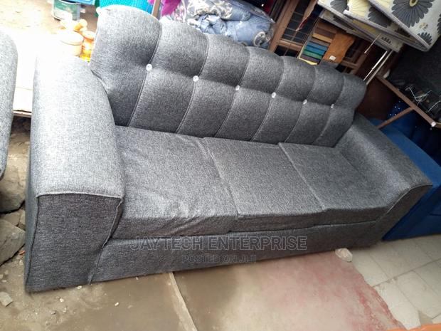 New 3 Seaters Sofa - thumbnail 4
