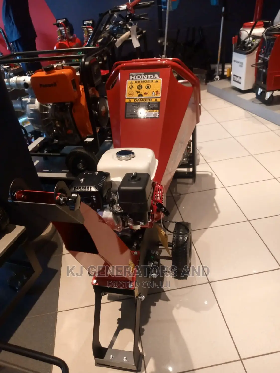 Wood Chipper Machine in Stock