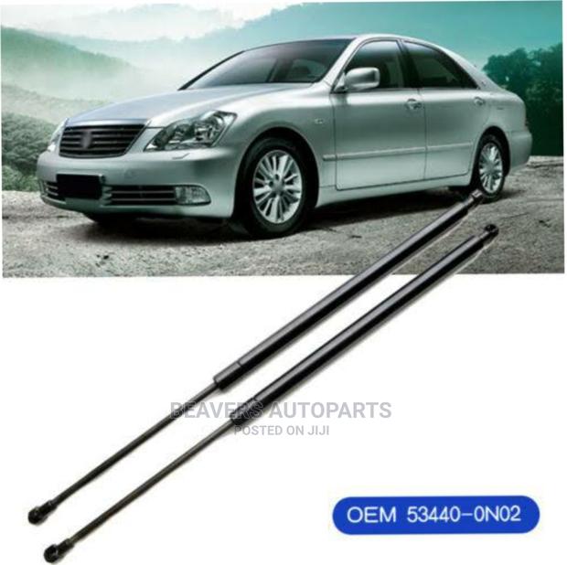 Crown 2005-2009 Bonnet Shock Strut