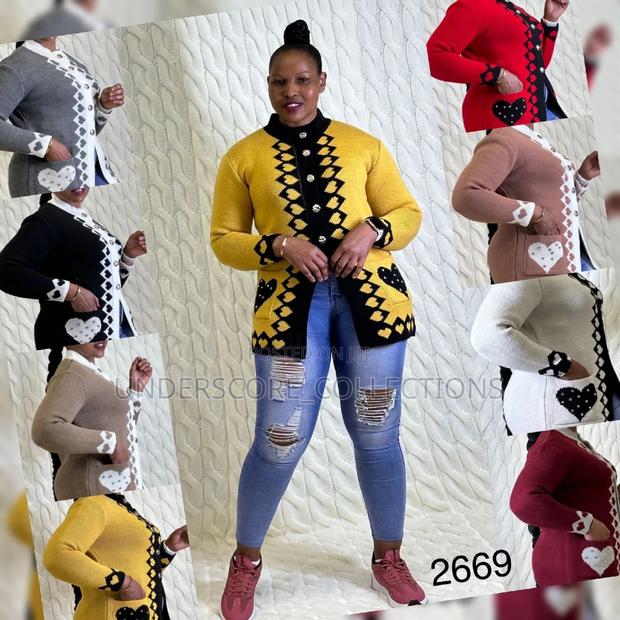 Classy Ladies Warm Sweater - thumbnail 10