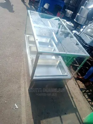 Chips Warmer Display