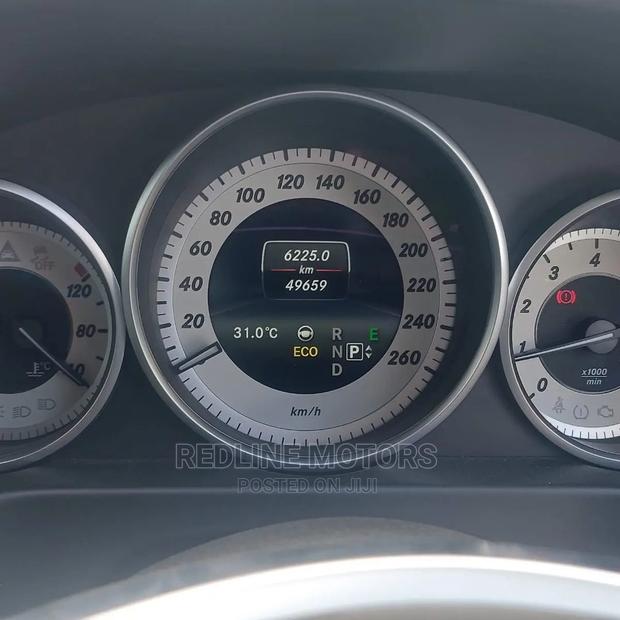 Mercedes-Benz E250 2016 Pearl - thumbnail 3
