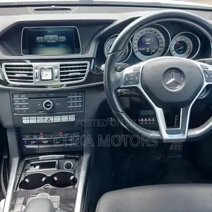 Mercedes-Benz E250 2016 Pearl