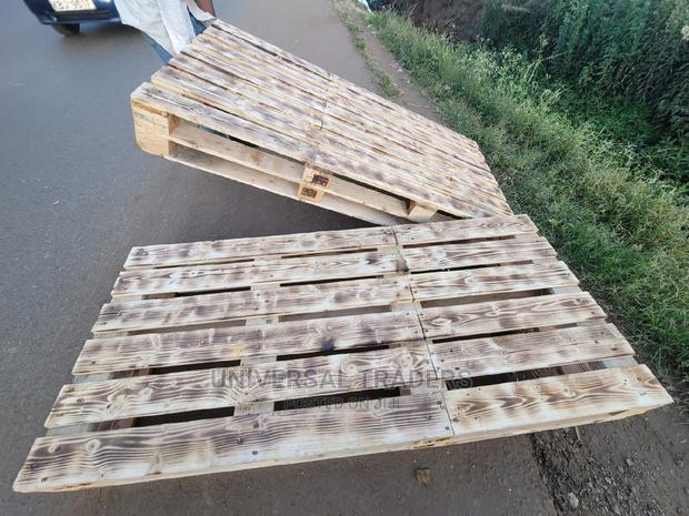 6*6 Detachable Wooden Pallet Bed - thumbnail 2