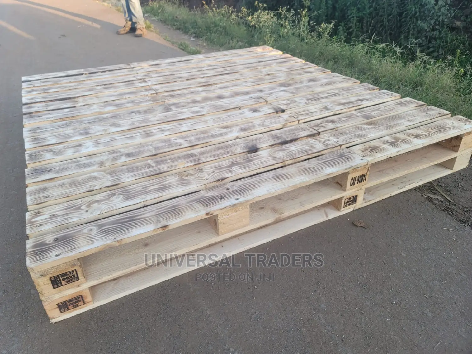 Splittable 5*6 Wood Pallets Bed on Offer - Wooden Pallets