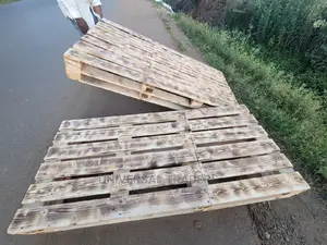 Splittable 5*6 Wood Pallets Bed on Offer - Wooden Pallets